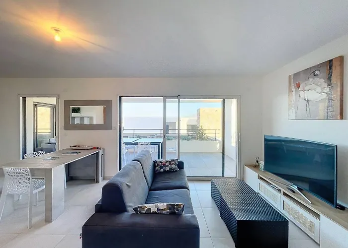 T3 Dans Résidence Neuve Avec Piscine