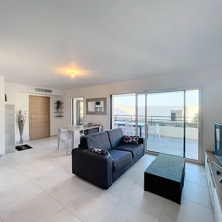 Apartment T3 Dans Neuve Avec Piscine