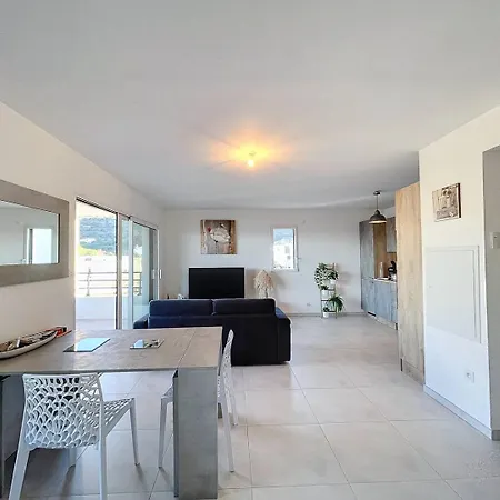 Apartment T3 Dans Neuve Avec Piscine